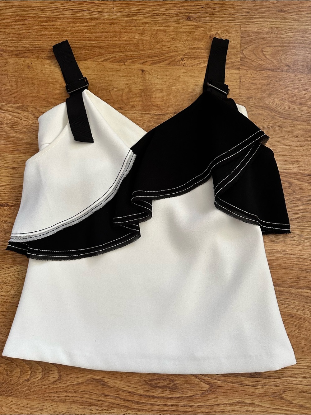 Self-Portrait Cold-Shoulder Crepe Frill Top Size US 2